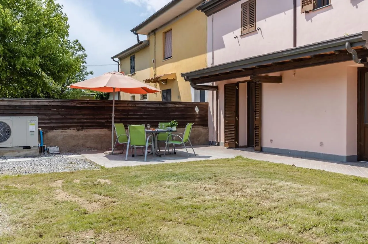 Countryside Apt With Swimming Pool And Parking Cascina 0*,  Italien