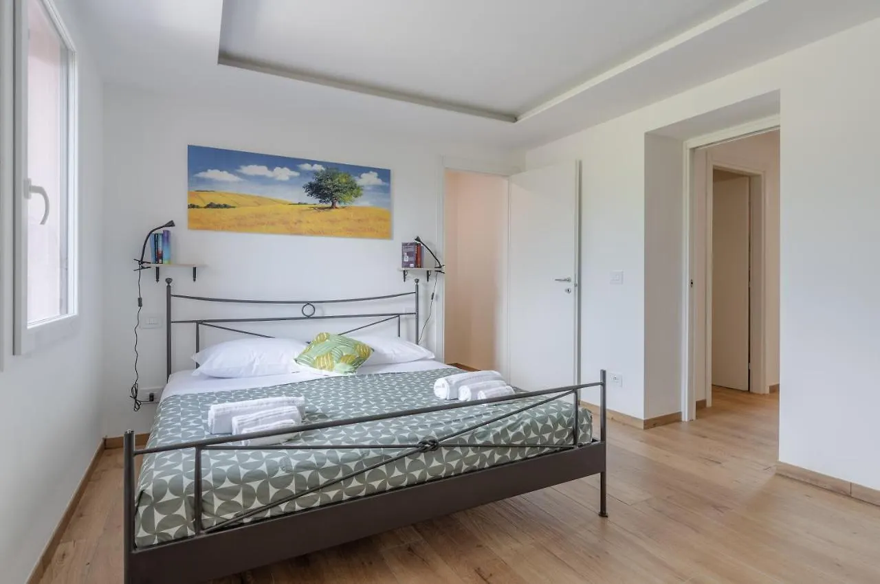 Countryside Apt With Swimming Pool And Parking Cascina Lejlighed