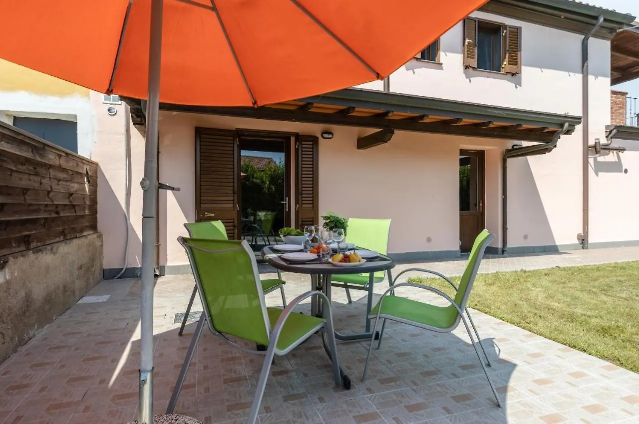 Lejlighed Countryside Apt With Swimming Pool And Parking Cascina