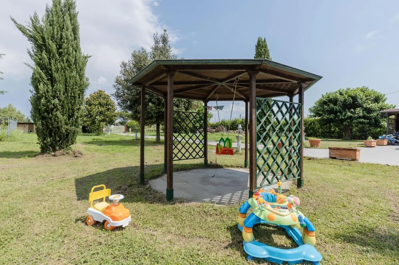 Countryside Apt With Swimming Pool And Parking Cascina Lejlighed